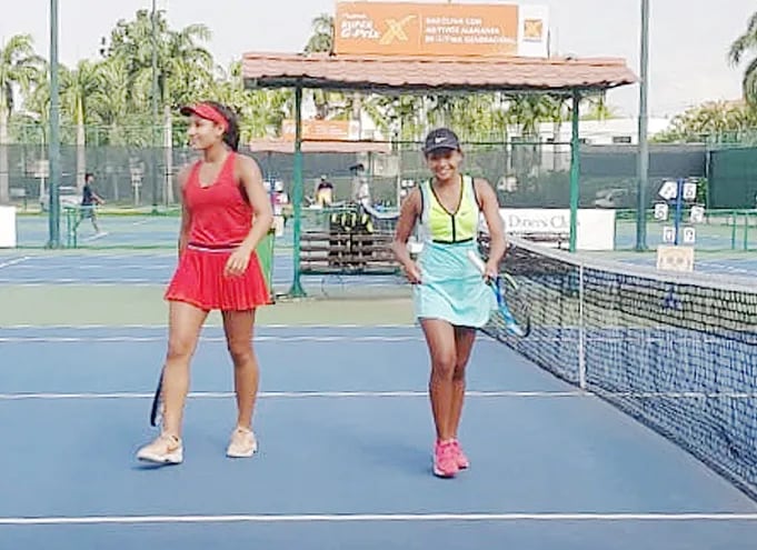 Paulina Franco y Leyla Brítez avanzan en singles y dobles.