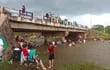 Muchas personas fueron a darse un chapuzón en el arroyo Tapiracuai en el departamento de San Pedro.