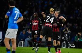 AC Milan goleó al Nápoles