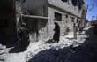 edificios-en-ruinas-tras-los-bombardeos-en-el-pueblo-de-deir-al-asafi-al-sureste-de-damasco-160053000000-1445572.JPG