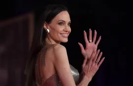 Las desprolijas extensiones de Angelina Jolie pusieron los pelos de punta a estilistas paraguayos.