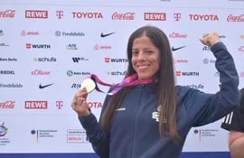 La atleta Mónica Alejandra Prieto Gómez (17/5/1985) sumó el primer oro para nuestro país.