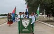 Escolares de la comunidad de los Ishir de Puerto Diana, también presentes durante el desfile cívico militar en Bahia Negra.