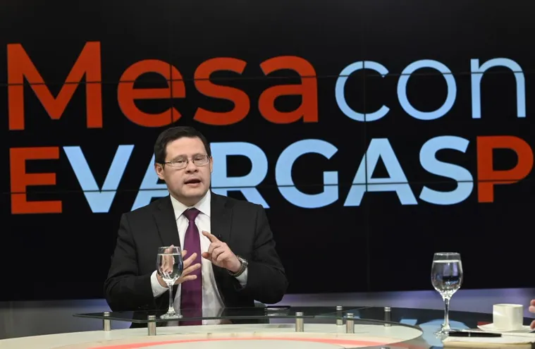 Óscar Orué, nuevo titular de la Dirección Nacional de Ingresos Tributarios, en ABC TV.