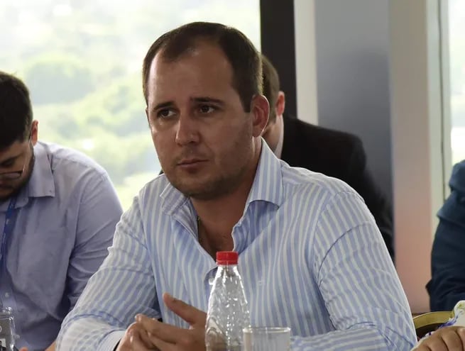 El diputado Carlos Pereira Rieve (PLRA, PL) es hermano del gobernador de Itapúa, Javier Pereira (PLRA-Concertación).