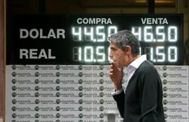 tasas-de-cambio-argentina-80336000000-1826578.JPG