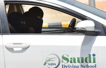 mujeres-conducir-arabia-saudita-82632000000-1845356.JPG
