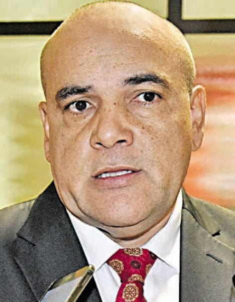 Imagen del candidato Basilio "Bachi" Núñez