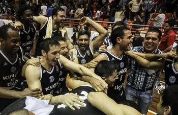 olimpia-kings-liga-sudamericana-de-basquetbol--64329000000-1765015.jpg