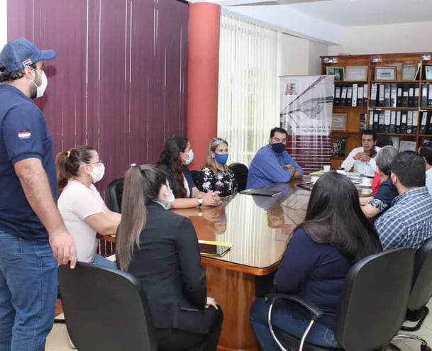 La reunión se realizó en la institución en la sede de la municipalidad de Hernandarias.