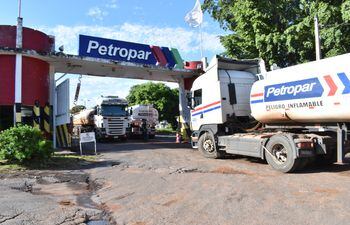 Petropar quedó sin el subsidio al diésel común y la nafta de 93 octanos tras la promulgación de la derogación de la ley 6900/2022 que autorizaba la subvención.