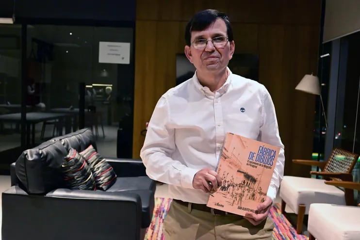 Juan Alberto Migliore, Ingeniero Civil e investigador de la historia en Paraguay, autor del libro “Fábrica de Dibujos. El nacimiento de la fotografía en Paraguay”.