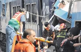 La tragedia ocurrió en la mañana del 22 de febrero de 2012, cuando un tren de la línea ferroviaria Sarmiento, que conecta la capital con el oeste de su cinturón urbano, se empotró contra un andén de la estación cabecera de Once.  (archivo)