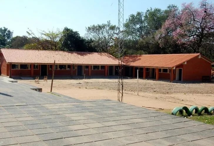 Interior del Colegio Nacional de Lambaré.