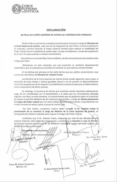 Declaración del pleno de la Corte Suprema de Justicia que exige la renuncia del ministro Antonio Fretes. (gentileza).