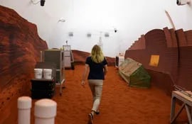 Vivir en Marte no es precisamente lo que Kelly Haston soñaba de niña con hacer de grande. Pero ahora se prepara para dedicar al planeta rojo un año entero de su vida.