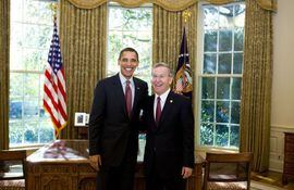 El expresidente de Estados Unidos, Barack Obama junto al abogado Jaime Eduardo Aleman, una de las cabezas  de ALCOGAL.