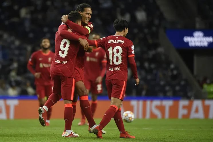 Liverpool goleó en Portugal.