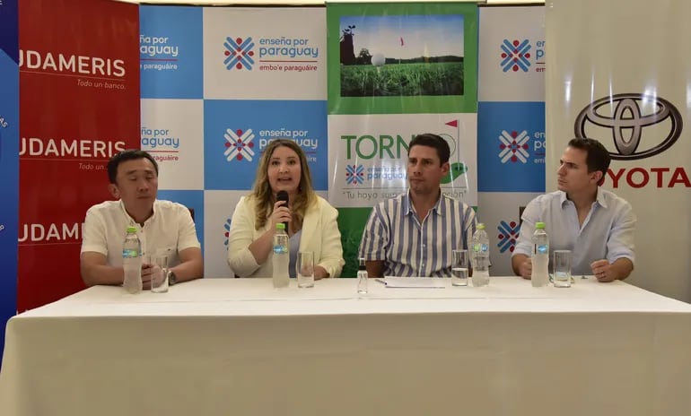 Autoridades del Asunción Golf Club y responsables del Torneo Benéfico “Enseña por Paraguay”, que será el 28.