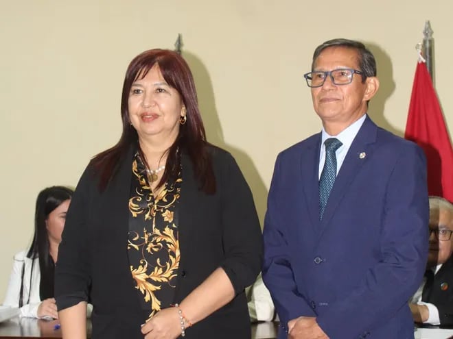 La Asamblea Universitaria volvió a elegir a las actuales autoridades de la Universidad Nacional de Asunción (UNA).