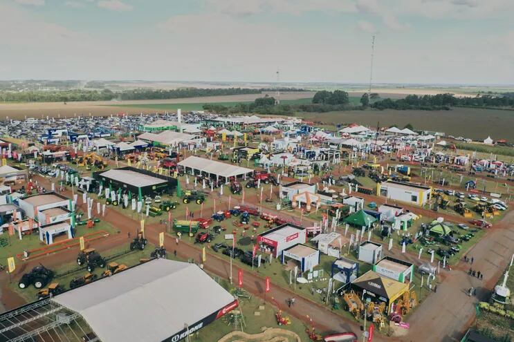La feria agropecuaria de Innovar reunió a 253 empresas en el campo de exposiciones de Cetapar, en Yguazú, Alto Paraná.