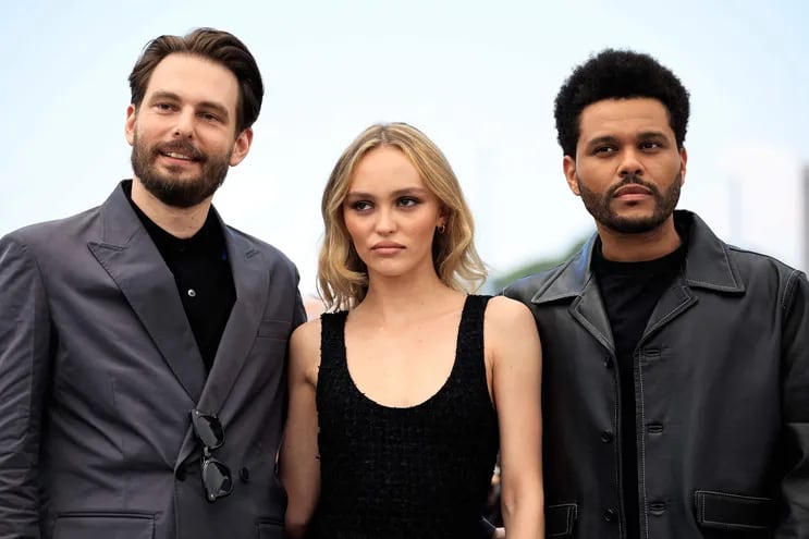 Sam Levinson,  Lily-Rose Depp y Abel Makkonen Tesfaye (The Weeknd) presentaron la serie "The Idol" en el Festival de Cine de Cannes