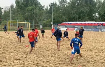 Los Pynandi realizando la práctica en en Complejo Olímpico Luzhnikí, de la ciudad de Moscú.