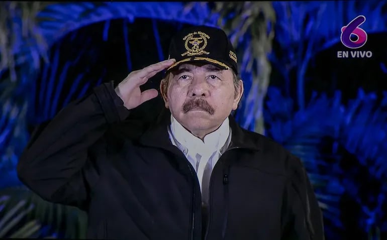 El presidente nicaragüense Daniel Ortega durante el acto del 43 aniversario del Ejército de Nicaragua, en Managua (Nicaragua). (EFE)