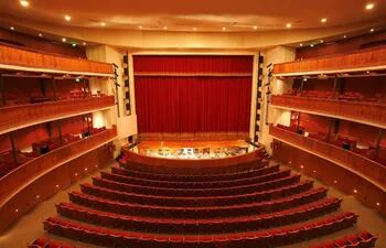 El Teatro Municipal "Ignacio A Pane" cuenta con una sala principal para 600 espectadores.