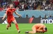 Gareth Bale grita a todo pulmón su gol desde el punto penal para la selección de Gales, en su primer partido en una Copa del Mundo.
