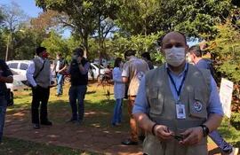 El viceministro de Salud, Julio Rolón Vicioso,  se movilizó ayer hasta el Alto Paraná para interiorizarse de la crisis sanitaria.