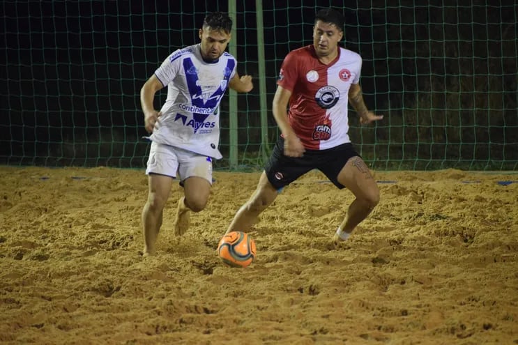 Una apasionante tercera jornada se vivió el fin de semana con la Superliga de fútbol playa en el COP.