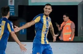 Marcelo Pérez, jugador del Sportivo Luqueño.