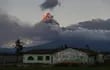 vista-de-una-explosion-en-el-volcan-cotopaxi-desde-la-poblacion-de-saquisili-ecuador--180548000000-1365854.JPG