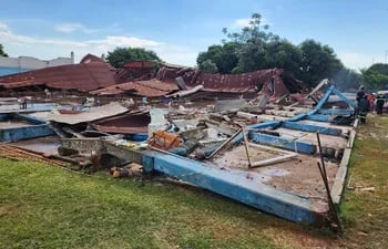 Un tinglado se derrumbó tras un temporal en Caaguazú.