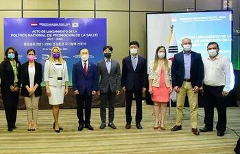 Representantes de Salud y de la República de Corea que conformaron el comité técnico elaborador de la Política Nacional.
