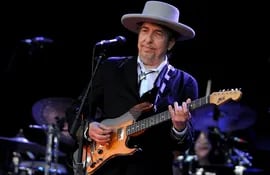 Bob Dylan sorprendió ayer a sus seguidores lanzando su primer tema original luego de ocho años de no presentar ninguna nueva composición. “Murder Most Foul” es una canción de 17 minutos.