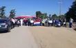 Pobladores de la compañía Mburica se manifestaron para exigir obras en su comunidad.