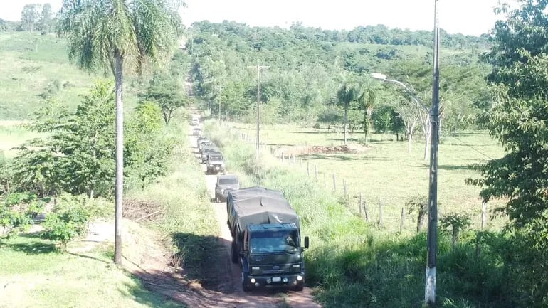 Convoy de la FTC llegando a Canindeyú.