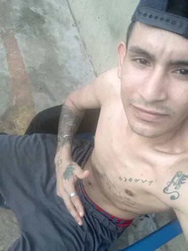 Brihan Daniel Núñez Torres, cayó muerto al intentar asaltar a un despensero, del cual él y su cómplice solían comprar bebidas alcohólicas.