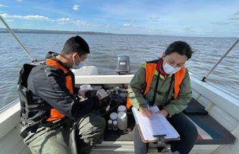 La Comisión Nacional de Gestión y Manejo del Lago Ypacaraí y su Cuenca (CONALAYPA) están trabajando arduamente con colaboradores y profesionales para salvar al lago.