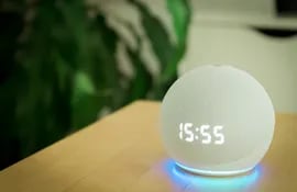 Un Amazon Echo Dot 4