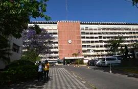 El Hospital Central del Instituto de Previsión Social.
