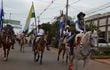 El tradicional desfile de caballería se realizó este domingo en San Juan Bautista, Misiones. El evento estuvo organizado por el club 24 de Junio de esta ciudad y también se conmemoraron los festejos patronales.