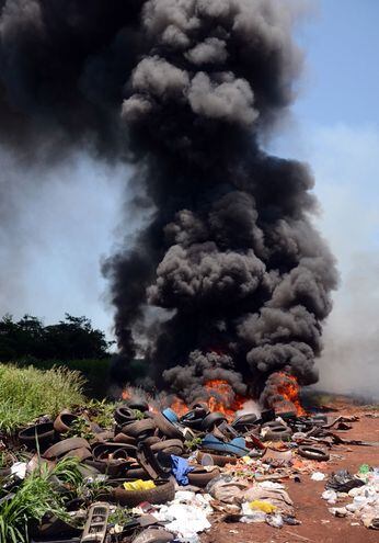 El alergista calificó la quema de basura como un "deporte paraguayo".