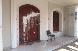 Ataque a la sede consular de Paraguay en Resistencia, Argentina.