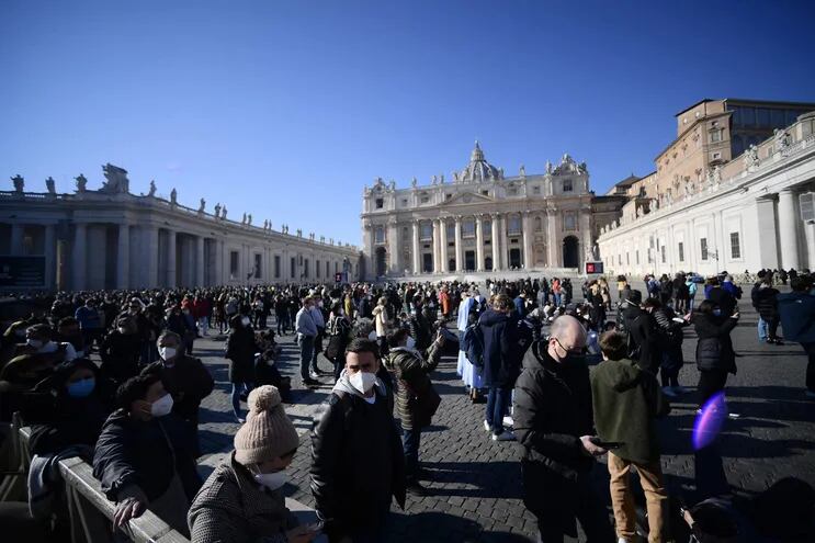 El Vaticano reafirma su "vengüenza" por las denuncias de abusos.