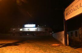 Comercio "Pozo Azul", que fue asaltado en la noche del sábado.