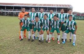 Selección de Ypacarai que eliminó a Areguá en penales y sigue en competencia.