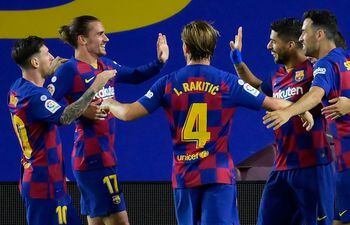 Festejo del gol de Luis Suárez para la victoria del Barcelona.